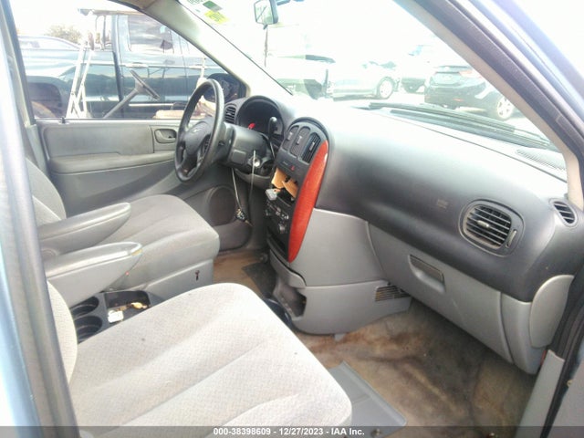 2006 CHRYSLER TOWN & COUNTRY VIN: 1A4GP45RX6B660241