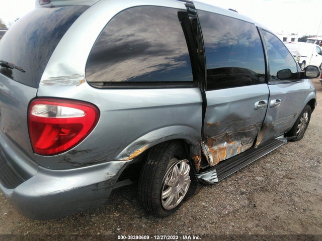 2006 CHRYSLER TOWN & COUNTRY VIN: 1A4GP45RX6B660241