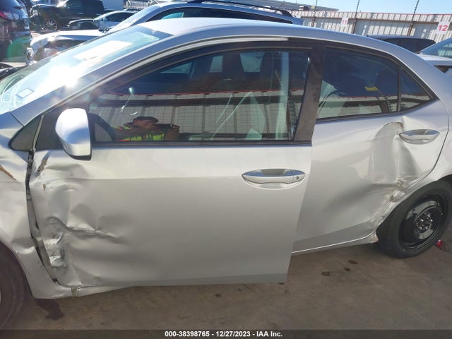 2015 TOYOTA COROLLA LE VIN: 5YFBURHE5FP358176