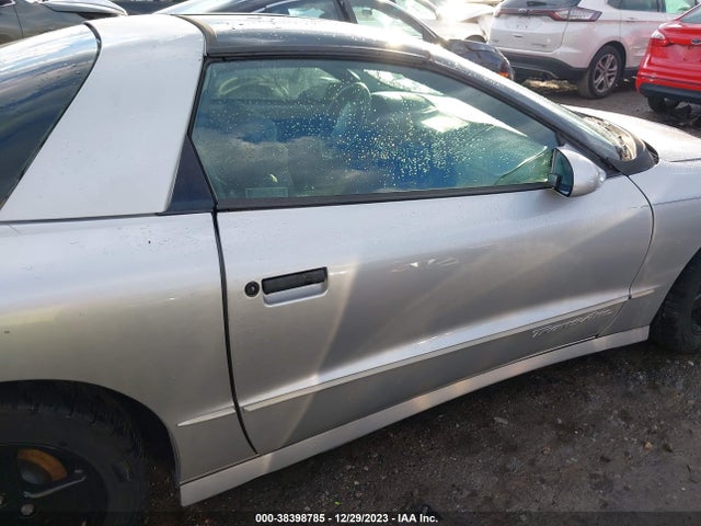 1997 PONTIAC FIREBIRD TRANS AM VIN: 2G2FV22P0V2221111