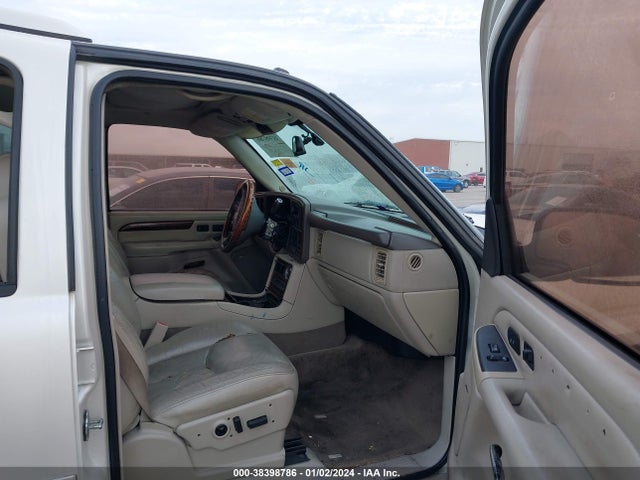 2004 CADILLAC ESCALADE STANDARD VIN: 1GYEC63T34R294186