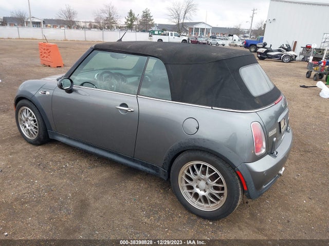 2006 MINI COOPER S WMWRH33526TF86393 Photo 2