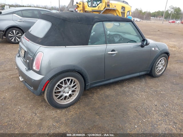 2006 MINI COOPER S WMWRH33526TF86393 Photo 3