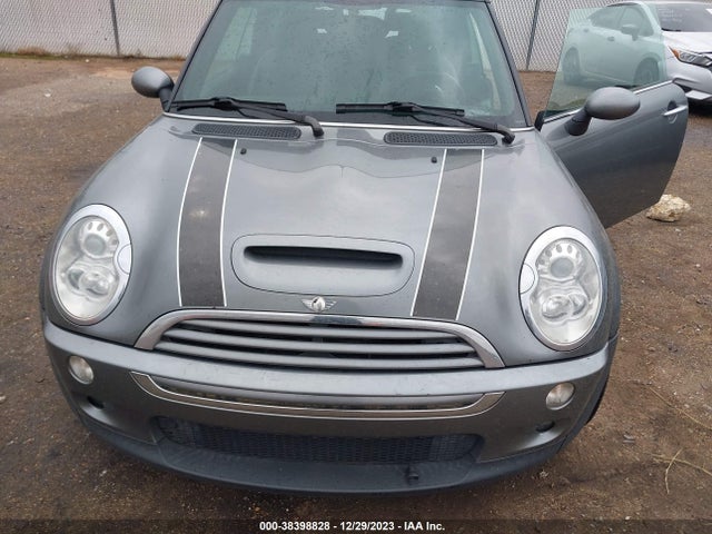 2006 MINI COOPER S WMWRH33526TF86393 Photo 5