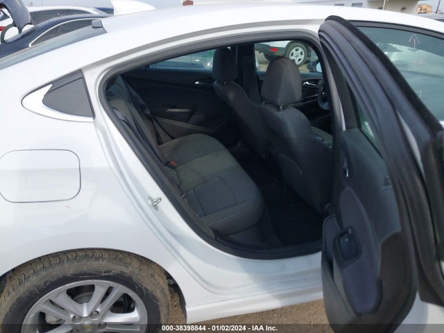 2018 CHEVROLET CRUZE LT AUTO VIN: 1G1BE5SM8J7234895