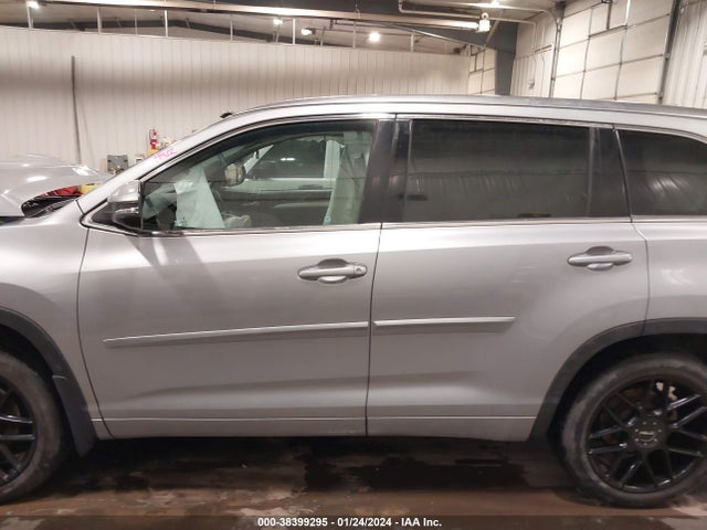 Toyota Highlander Xle V6 2015 5TDJKRFHXFS163843 Image 14