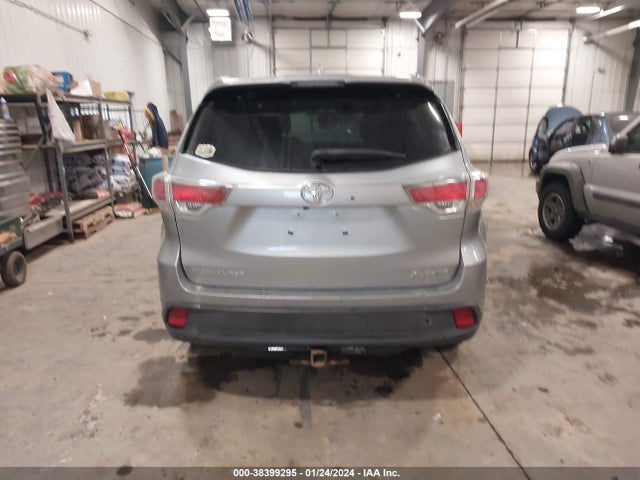 Toyota Highlander Xle V6 2015 5TDJKRFHXFS163843 Image 16