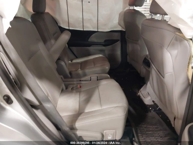 Toyota Highlander Xle V6 2015 5TDJKRFHXFS163843 Image 8