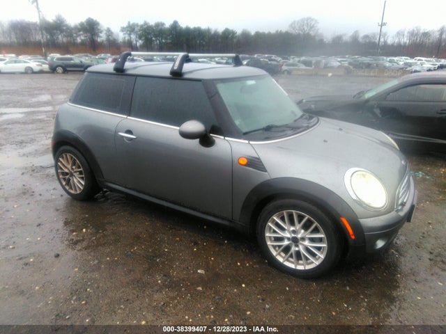 2010 MINI COOPER WMWMF3C50ATZ22743 Photo 0