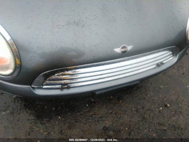 2010 MINI COOPER WMWMF3C50ATZ22743 Photo 5