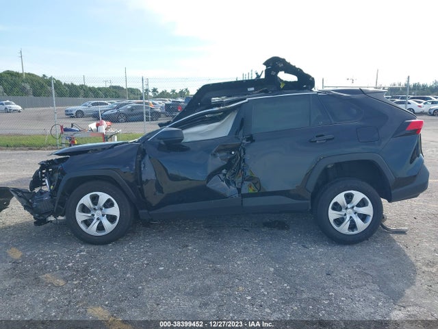 Toyota RAV4 LE 2019 2T3H1RFVXKC012454 Image 13
