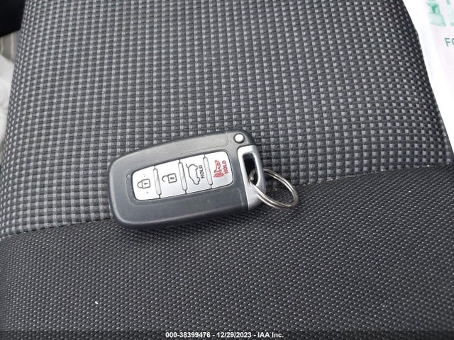 2013 HYUNDAI ELANTRA GT VIN: KMHD35LE3DU082264