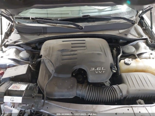 Chrysler 300 Limited Awd 2018 2C3CCAKG6JH302236 Image 10