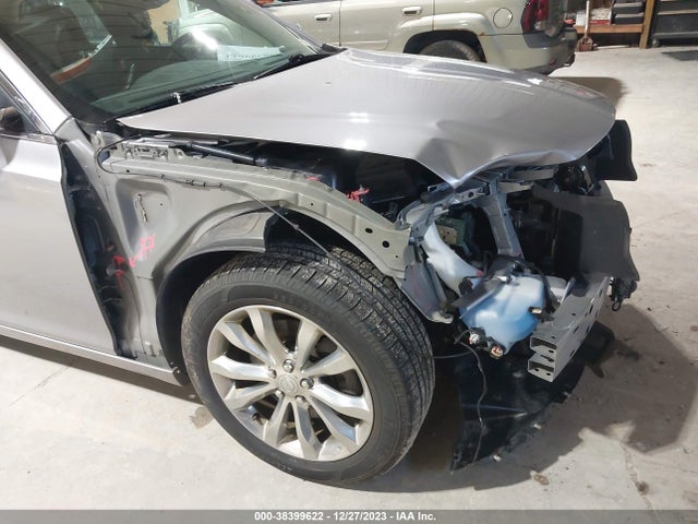 Chrysler 300 Limited Awd 2018 2C3CCAKG6JH302236 Image 6