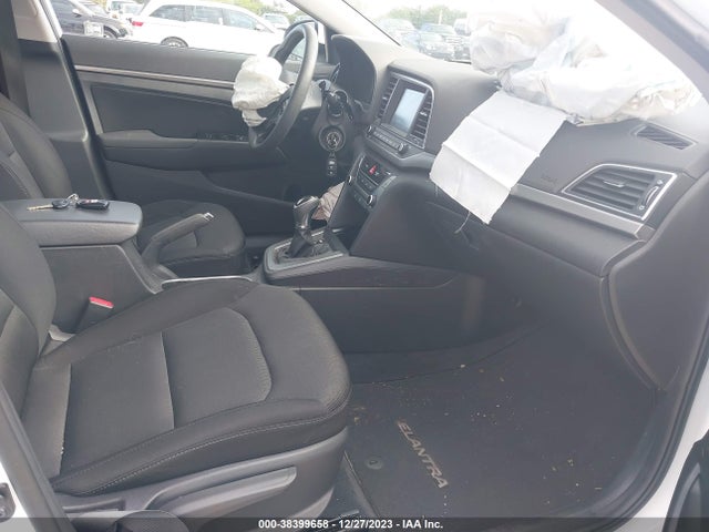 2018 HYUNDAI ELANTRA SEL VIN: 5NPD84LF9JH250424