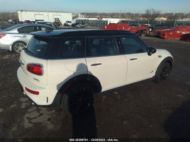 2017 MINI CLUBMAN WMWLU5C53H2E82758 Photo 3