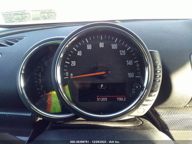 2017 MINI CLUBMAN WMWLU5C53H2E82758 Photo 6