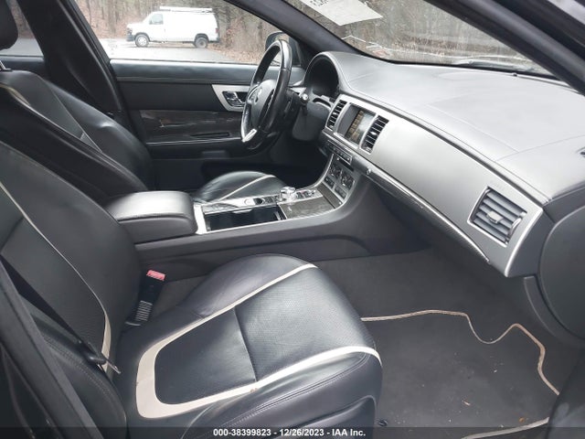 2014 JAGUAR XF SAJWA0ES2EPU16777 Photo 4
