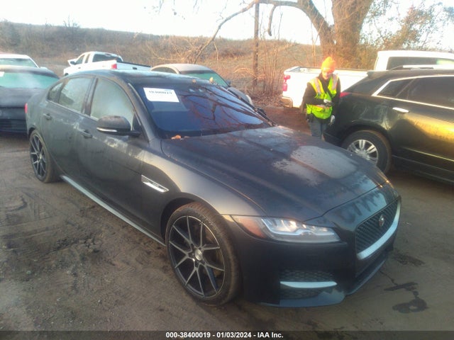 2016 JAGUAR XF SAJBF4BV4GCY07154 Photo 0