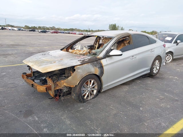 Hyundai SONATA SE 2019 5NPE24AF7KH762516 Image 2
