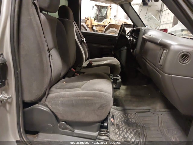 2005 CHEVROLET SILVERADO 1500 LS VIN: 1GCEK19B05E247216
