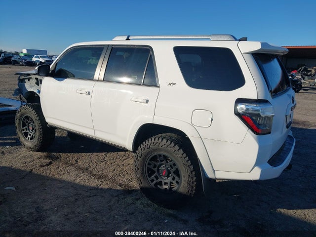 Toyota 4runner Sr5 Premium 2018 JTEBU5JR4J5526302 Image 3
