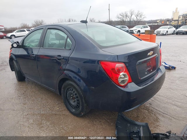 Chevrolet Sonic Ls Auto 2015 1G1JA5SHXF4156378 Image 3