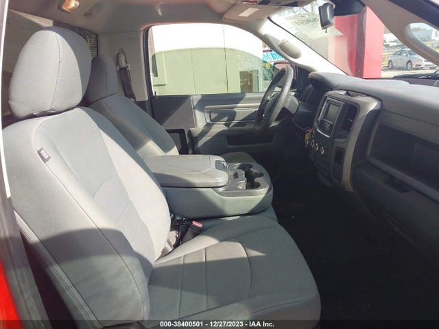 2016 RAM 1500 EXPRESS VIN: 3C6JR6AT6GG153923