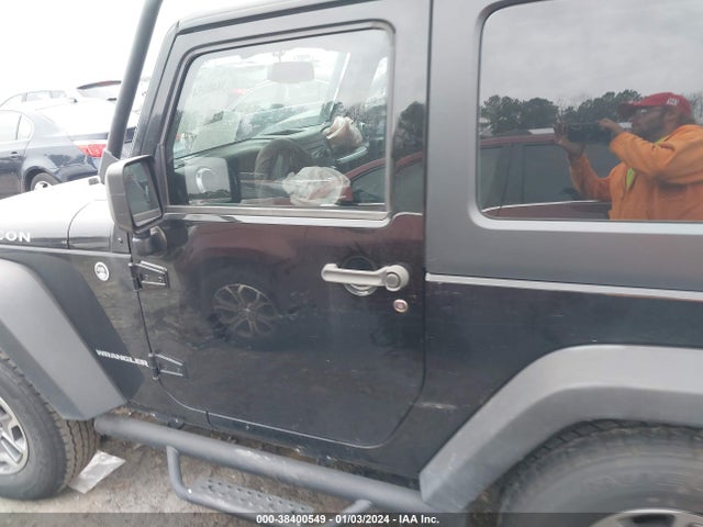 Jeep Wrangler Rubicon 2015 1C4BJWCG7FL563099 Image 14