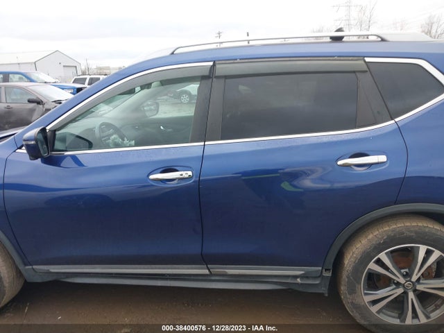 2018 NISSAN ROGUE SL VIN: 5N1AT2MT8JC741438