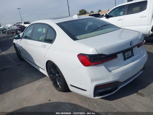 BMW 740I 2022 WBA7T2C01NCJ55415 Image 3