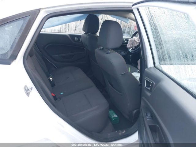 3FADP4BJ0FM225816 Ford FIESTA SE