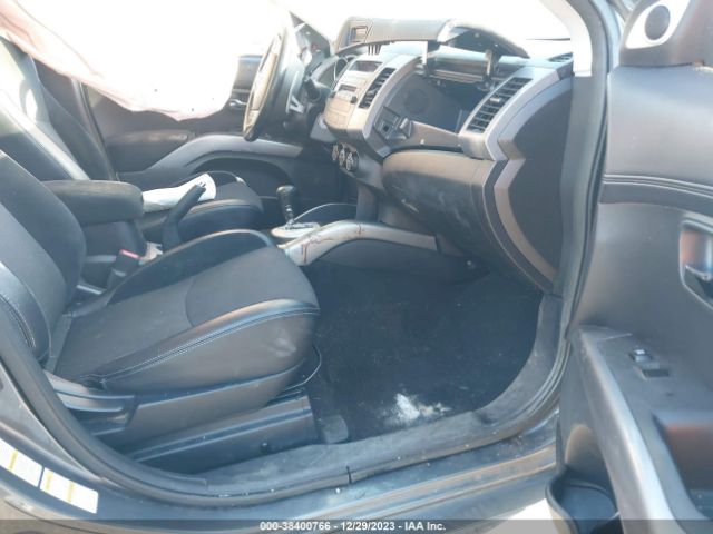 2011 MITSUBISHI OUTLANDER JA4AS3AWXBU010950 Photo 4
