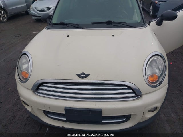 2012 MINI COOPER WMWSU3C55CT260710 Photo 9