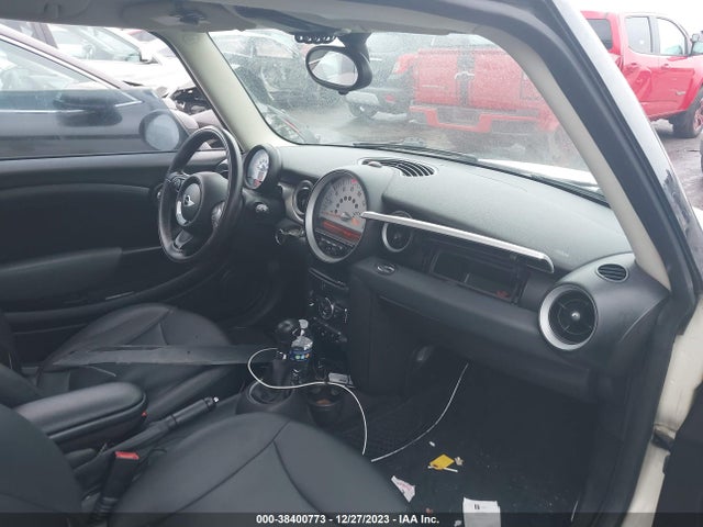 2012 MINI COOPER WMWSU3C55CT260710 Photo 4
