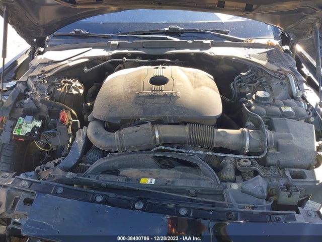 2017 JAGUAR XE SAJAR4BG0HA958767 Photo 9