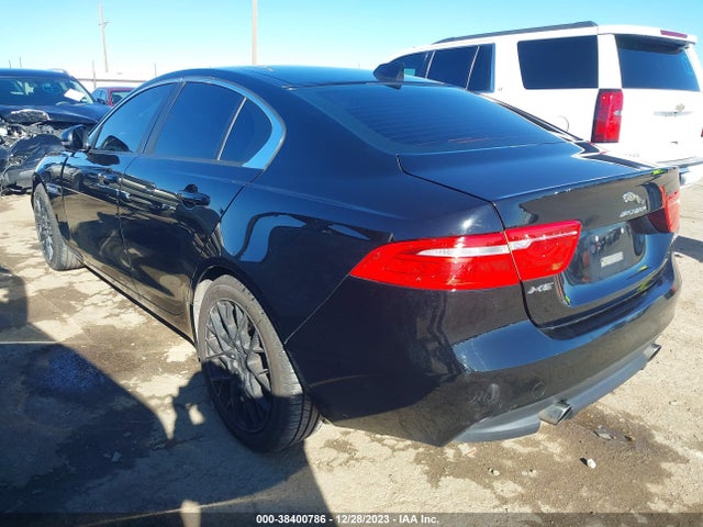 2017 JAGUAR XE SAJAR4BG0HA958767 Photo 2