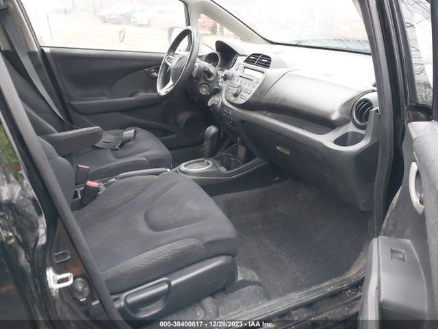 2013 HONDA FIT SPORT VIN: JHMGE8H59DC033774