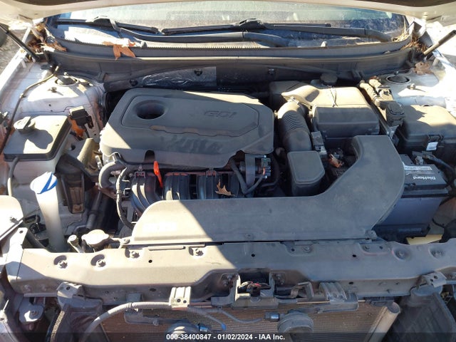 2015 HYUNDAI SONATA SE VIN: 5NPE24AFXFH205301