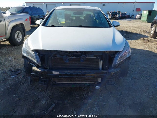 2015 HYUNDAI SONATA SE VIN: 5NPE24AFXFH205301