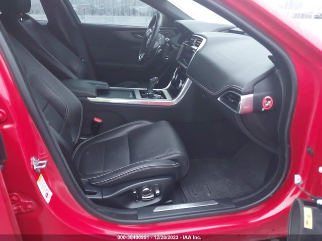 2020 JAGUAR XE SAJAT4GX4LCP56702 Photo 4