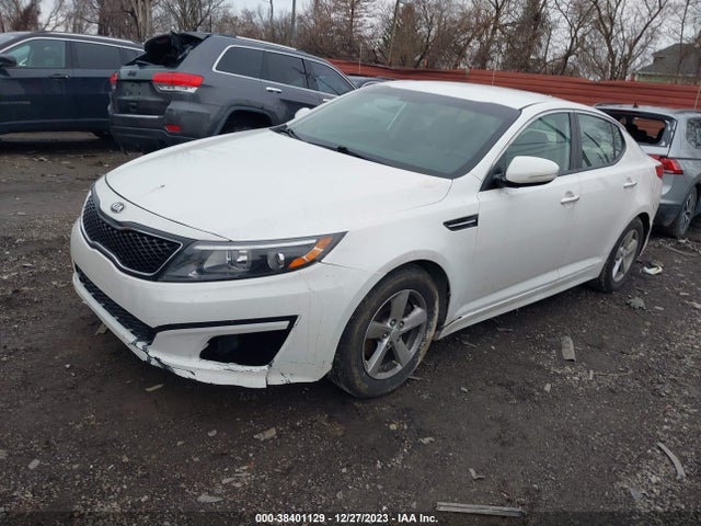 KIA Optima Lx 2015 KNAGM4A77F5644593 Image 2