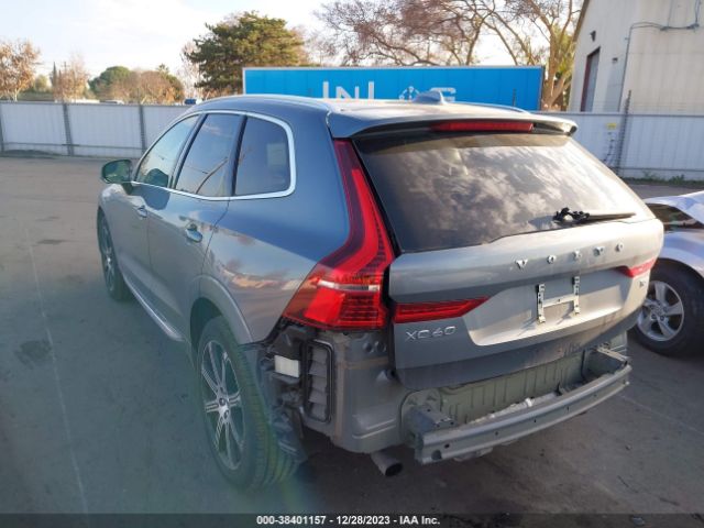 2019 VOLVO XC60 LYV102DL3KB215205 Photo 2