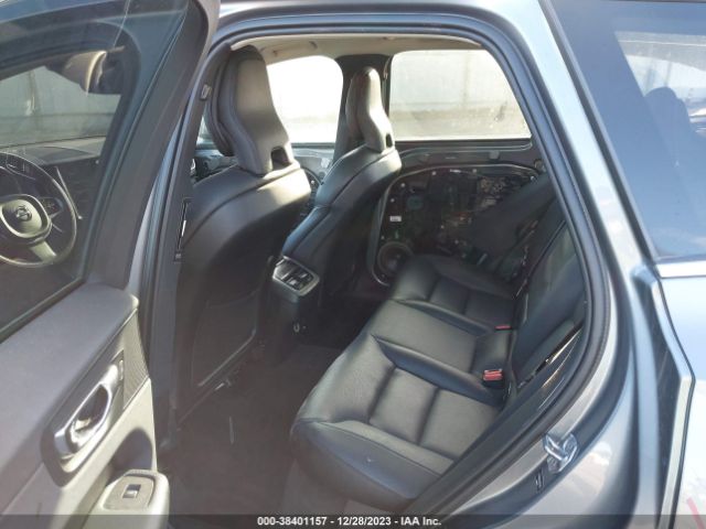 2019 VOLVO XC60 LYV102DL3KB215205 Photo 7