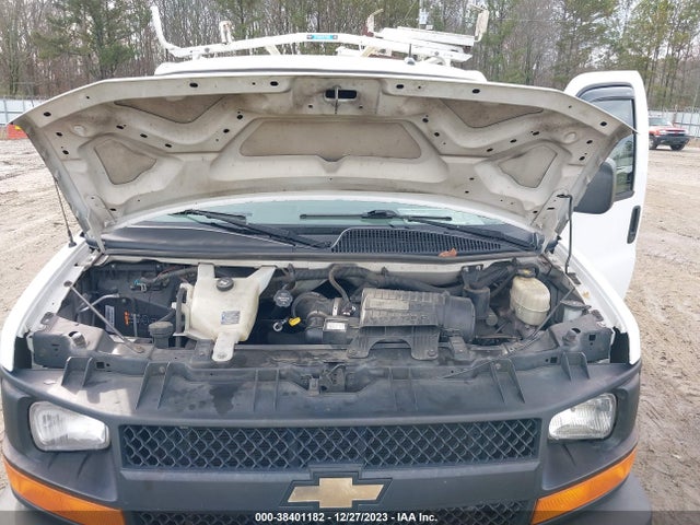 Chevrolet Express 2500 Work Van 2015 1GCWGFCF7F1279880 Image 10
