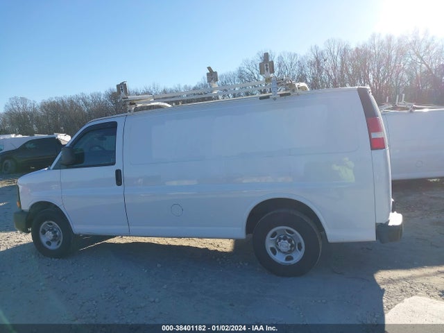 Chevrolet Express 2500 Work Van 2015 1GCWGFCF7F1279880 Image 14