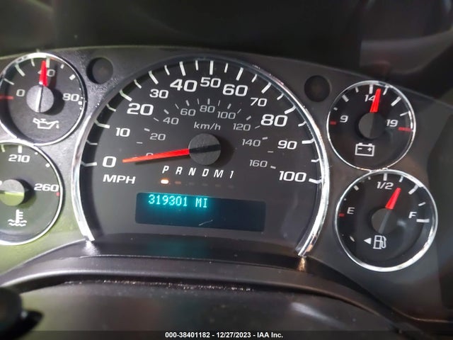 Chevrolet Express 2500 Work Van 2015 1GCWGFCF7F1279880 Image 15