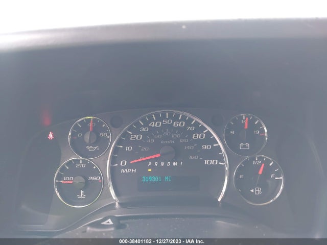 Chevrolet Express 2500 Work Van 2015 1GCWGFCF7F1279880 Image 7
