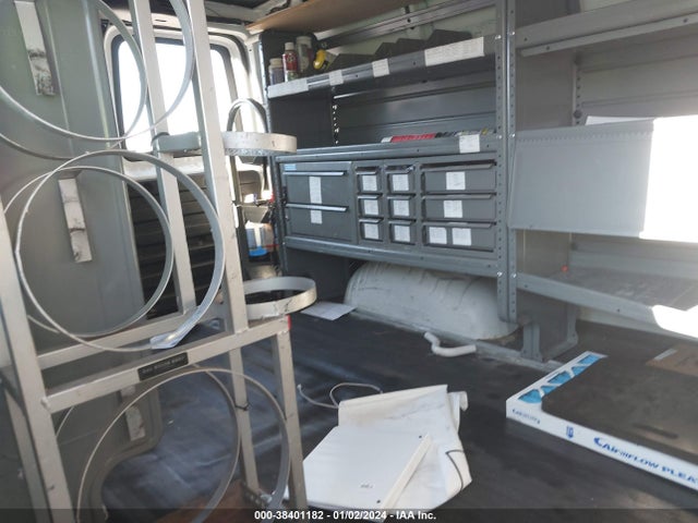 Chevrolet Express 2500 Work Van 2015 1GCWGFCF7F1279880 Image 8