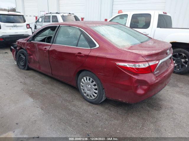 2015 TOYOTA CAMRY 4T1BF1FK7FU981589 Photo 2